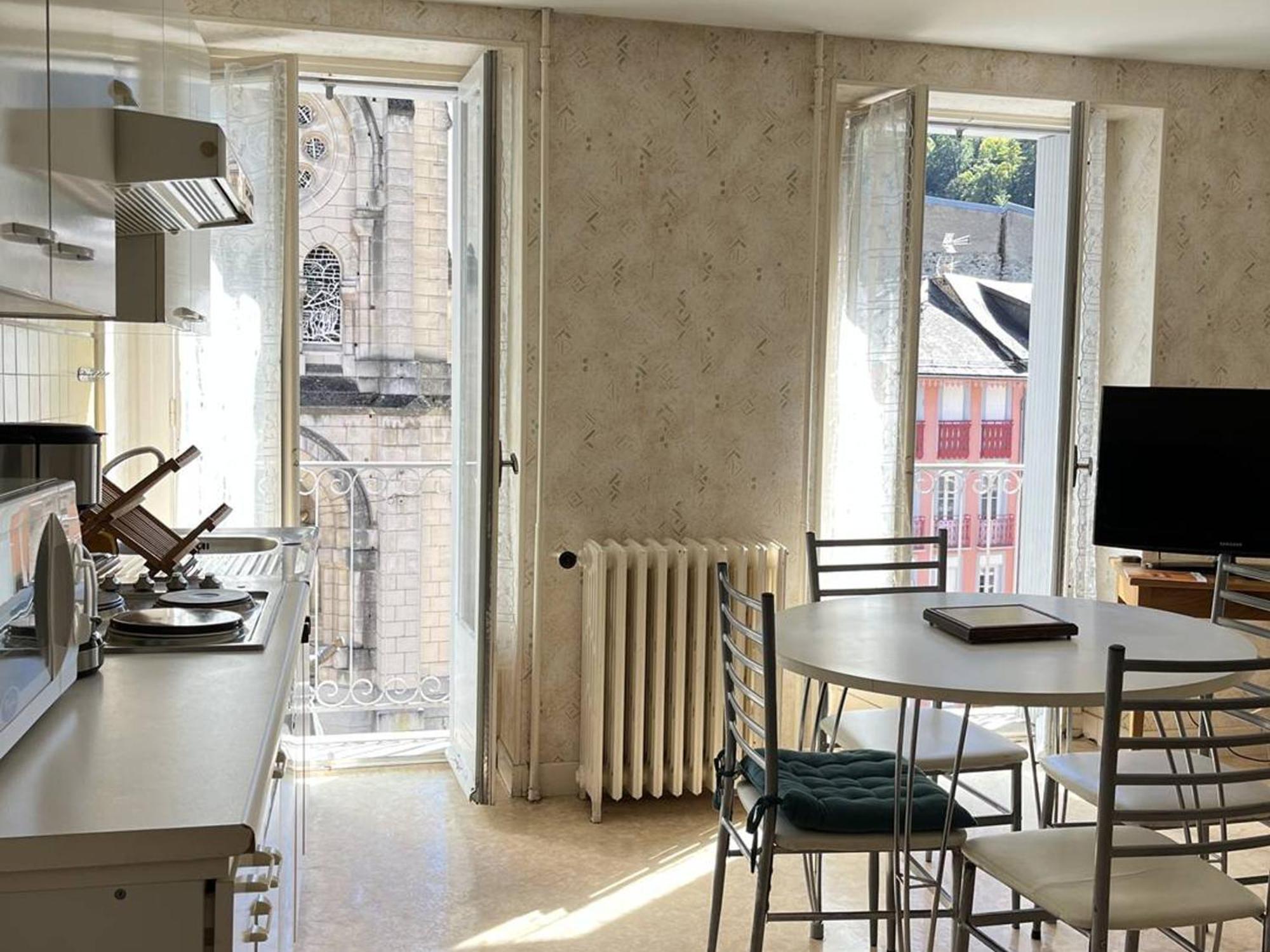 Appartement T3 Chaleureux Au Centre De Cauterets, 4 Couchages, Balcon Sud, Proche Thermes Et Telecabine - Fr-1-234-132 외부 사진